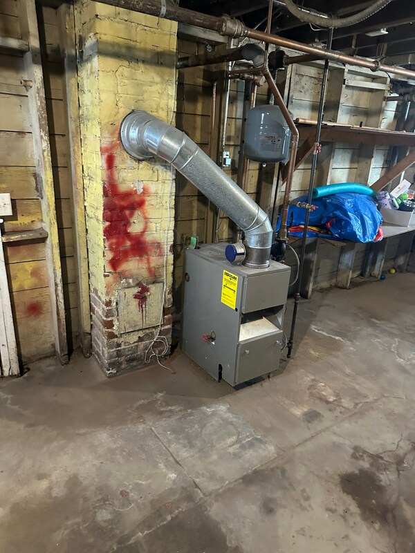 Building Photo - 906 Prospect Ave