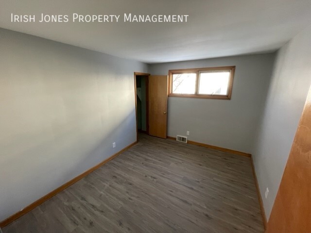 Building Photo - 600 Niagara St