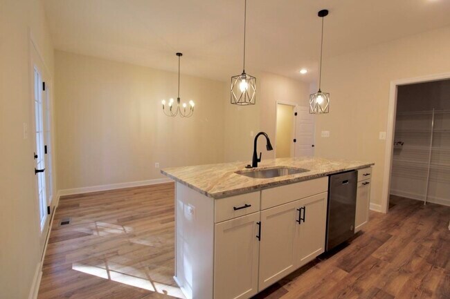 Building Photo - 1515 Palomino Trl