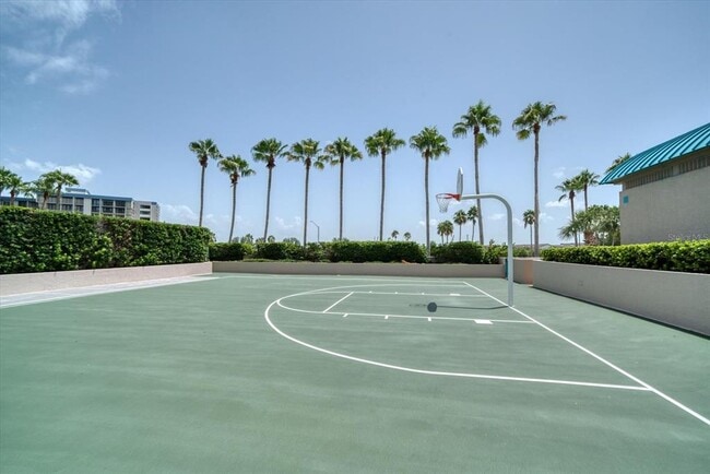 Building Photo - 1560 Gulf Blvd