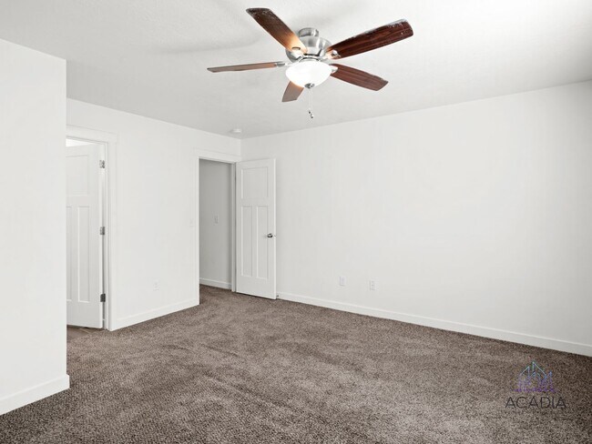 Building Photo - Modern 3BR Apt with Attached Garage & Stunning Mountain Views – Vineyard, UT