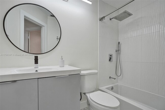 Building Photo - 155 Love Crescent
