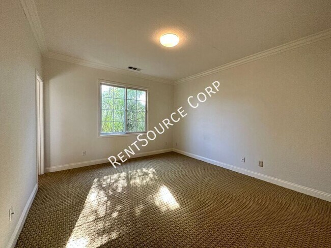 Building Photo - 26991 Timberline Terrace