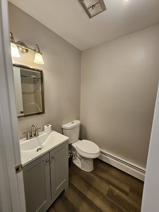 Building Photo - 4738 Grand Valley Rd