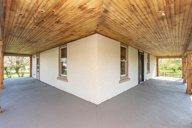 Building Photo - 117 Montgomery Ave
