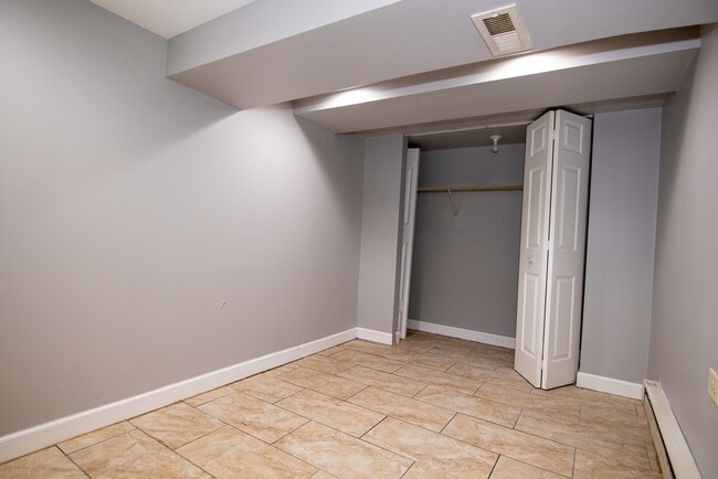 Building Photo - 211 S Campbell Ave