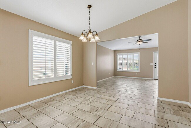 Building Photo - 14809 Tierra Crystal Ave