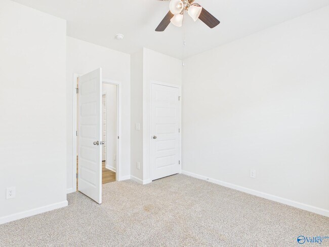 Building Photo - 112 Betty Williams Dr