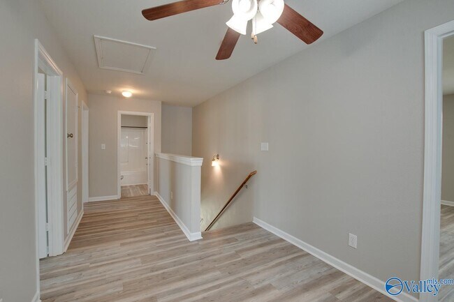 Building Photo - 128 Farmington Dr