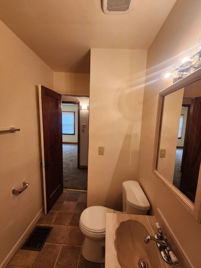 Building Photo - 2 bedroom, 1 bathroom, basement, garage, a...