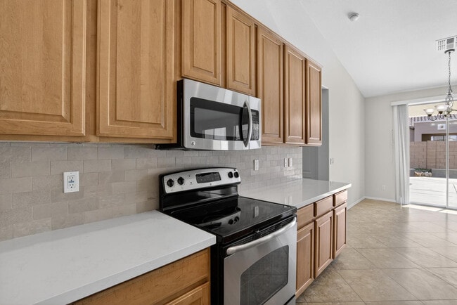 Building Photo - 18711 E Raven Dr