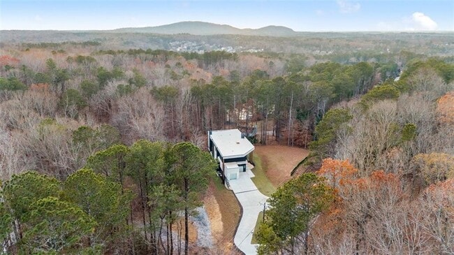 Building Photo - 1736 Cox Rd