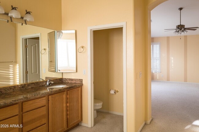 Building Photo - 844 W Azalea Dr