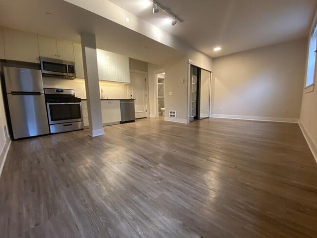 Interior Photo - Roxbury Apartments
