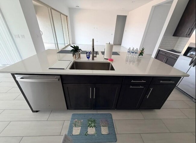 Building Photo - 24136 N 172nd Dr