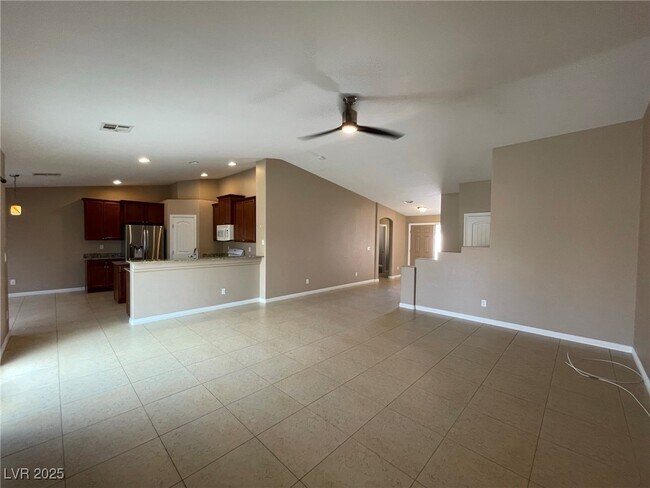 Building Photo - 92 Whitetail Archery Ave