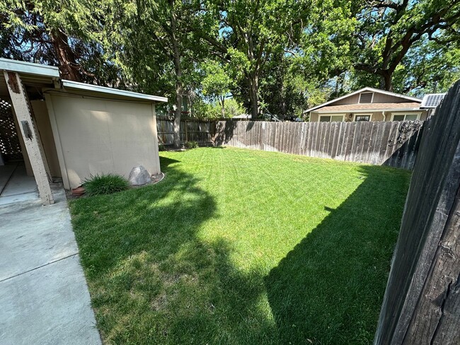 Building Photo - 2 Bed 1 Bath Single Family Home In Walnut ...