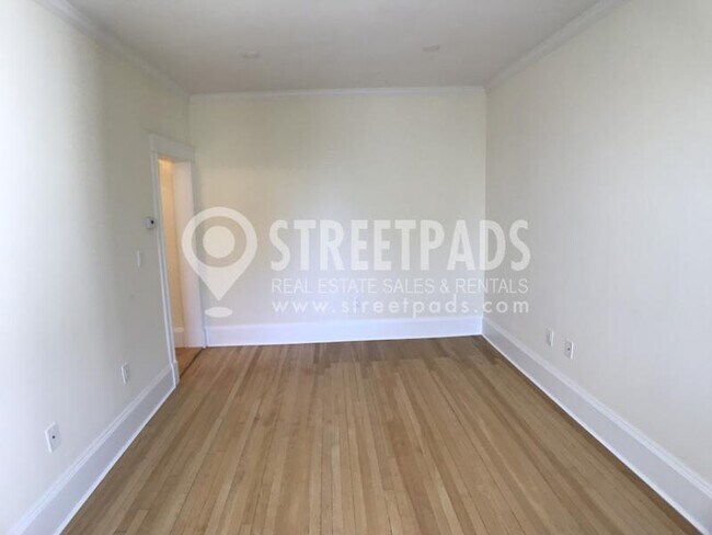 Building Photo - 2 bedroom in Brookline MA 02446