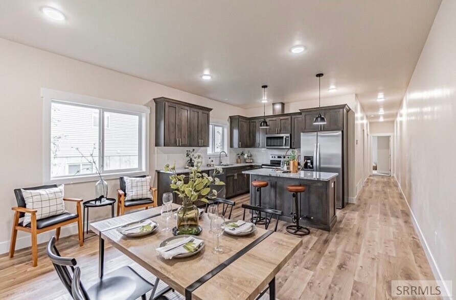 Primary Photo - 1132 Bingham Ave