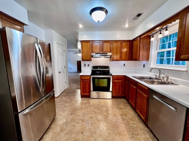 Building Photo - Move-In Special: Receive $1,300 off your first full month’s rent when you move in by December 30t...