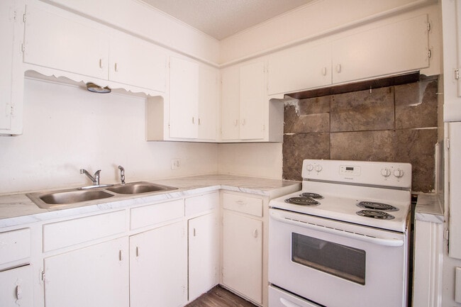 Building Photo - 1921 73rd St