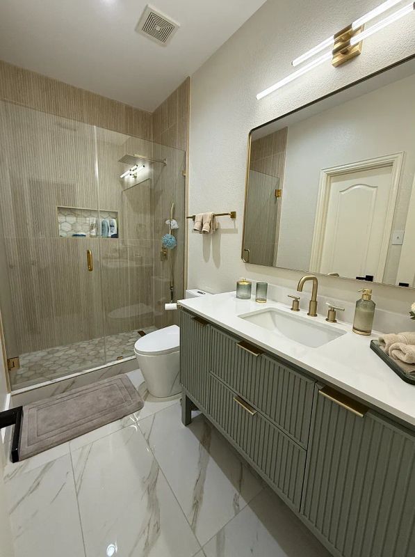 Building Photo - 5315 Cree Dr