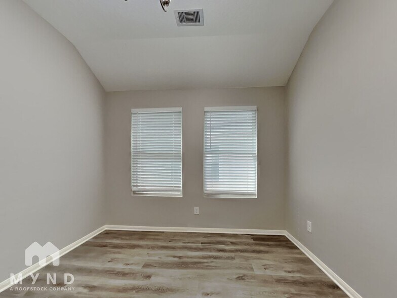 Building Photo - 9876 Lace Flower Way