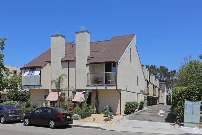 Primary Photo - Casa De La Mesa Apts