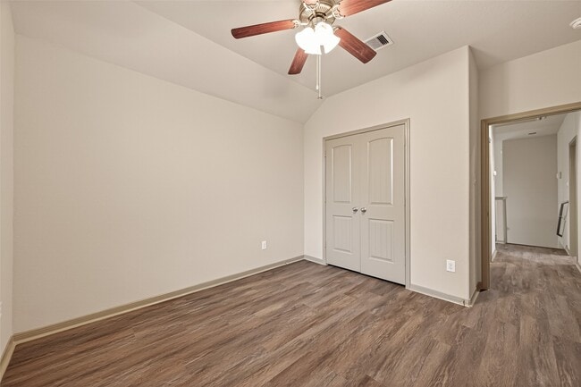 Building Photo - 2510 Shady Falls Ln