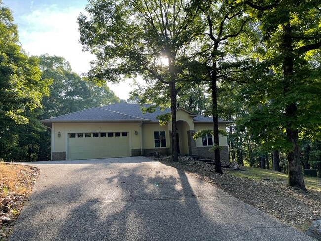 Primary Photo - Beautiful private home with a great layout, beautiful wooded views and serene setting. Call 501-9...