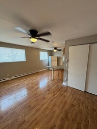Building Photo - 2602 Chesterfield Ct