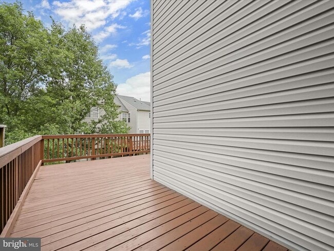Building Photo - 4243 Begonia Dr