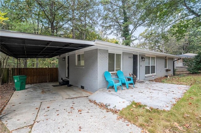 Building Photo - 1427 Dennis Dr