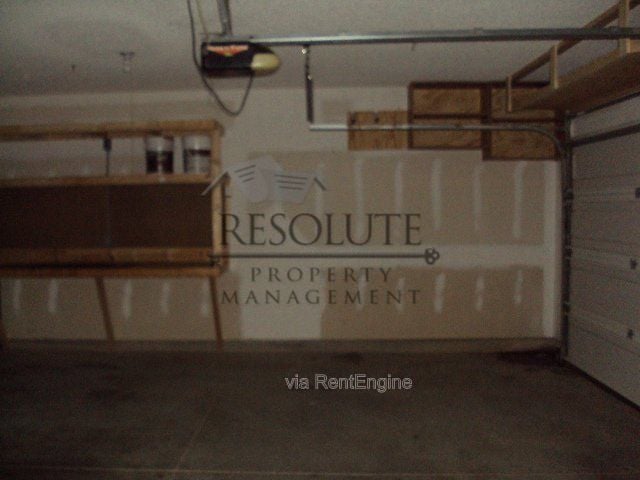 Building Photo - 404 Onondaga Ct