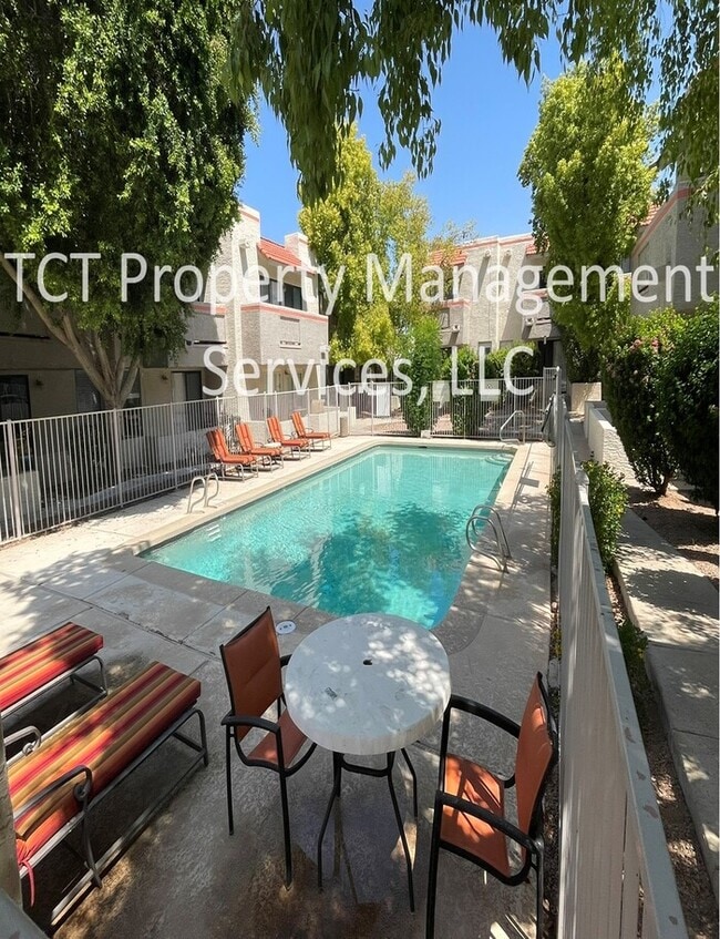 Building Photo - Great Condo in Great Location!