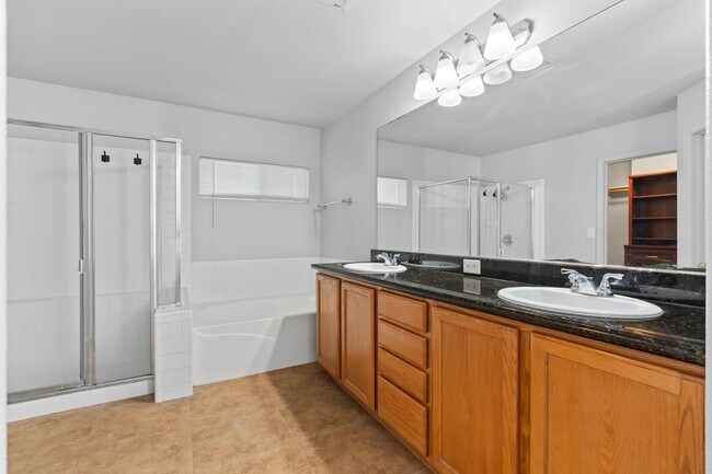 Building Photo - 11311 San Miniato Ave