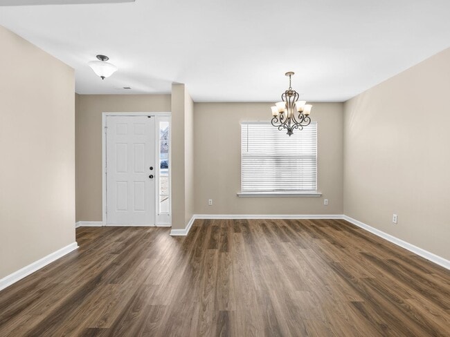 Building Photo - Beautiful 4 BR,  2 BA Ranch Home - District 2