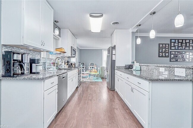 Building Photo - 3025 Bow Creek Blvd
