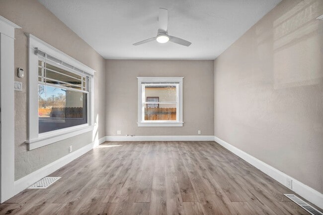 Building Photo - 1637 C St