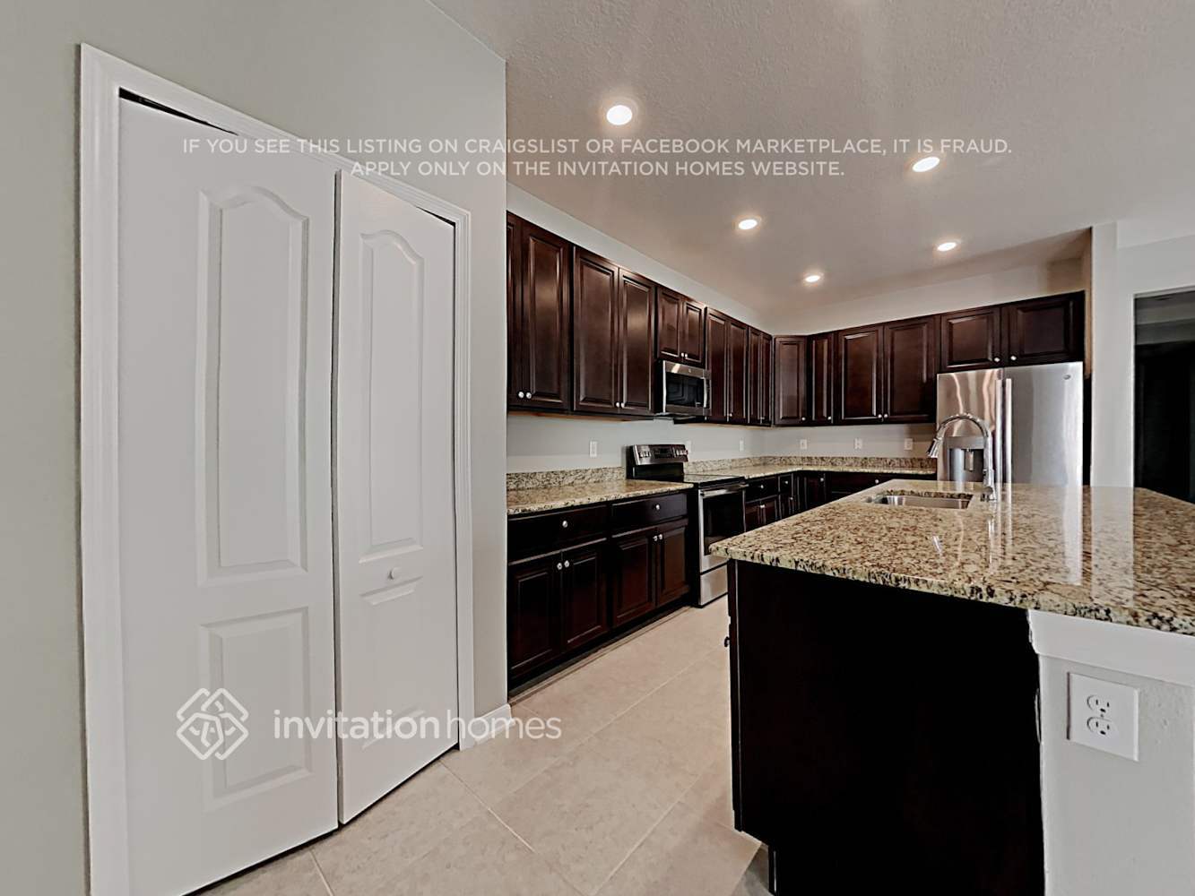 Building Photo - 12449 Brick Cobblestone Dr
