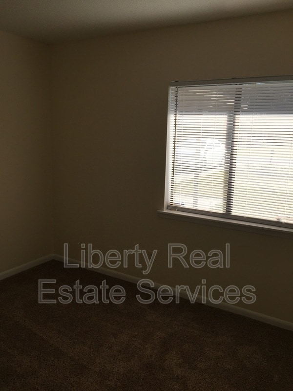 Building Photo - 909 Copeland Dr