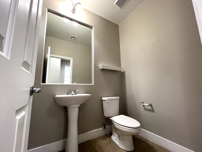 Building Photo - 12037 Contorno Vista Ct