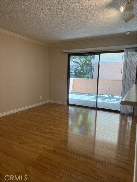 Building Photo - 10655 Lemon Ave