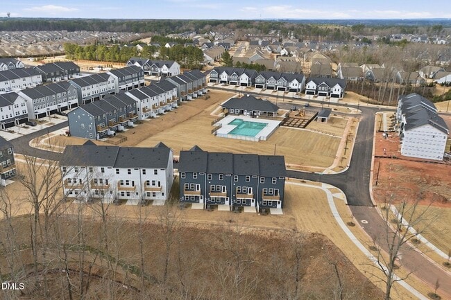 Building Photo - 3020 Everton Ave