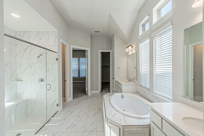 Building Photo - 3231 Tobias Ln