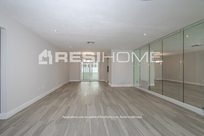Building Photo - HOME FOR RENT!! ONE MONTH FREE!!