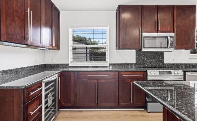 Building Photo - 737 Revere Ave