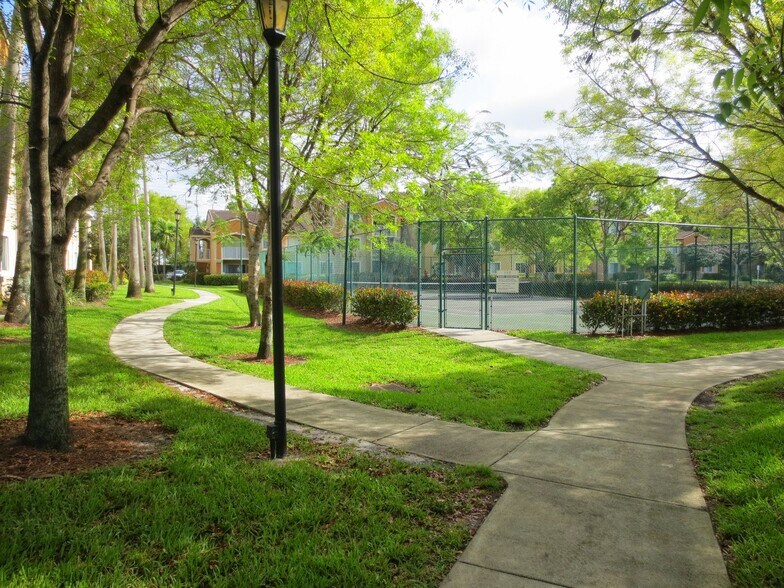 Building Photo - 3844 Lyons Rd