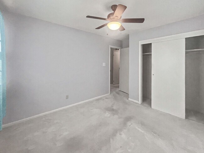 Building Photo - Charming Brick Ranch Home in Woodlea Acres