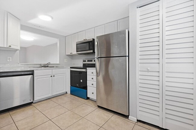 Building Photo - 4080 NW 90th Ave